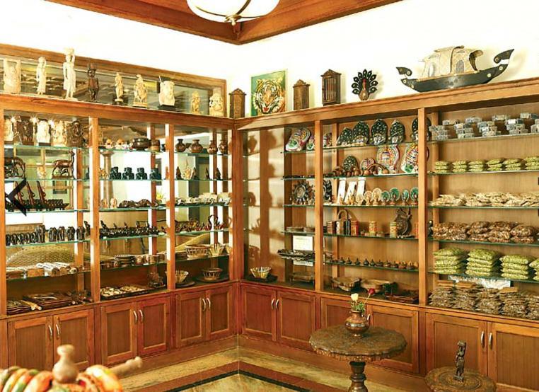 ホテル Grand Thekkady Kumily エクステリア 写真