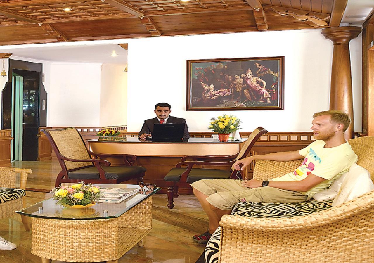 ホテル Grand Thekkady Kumily エクステリア 写真