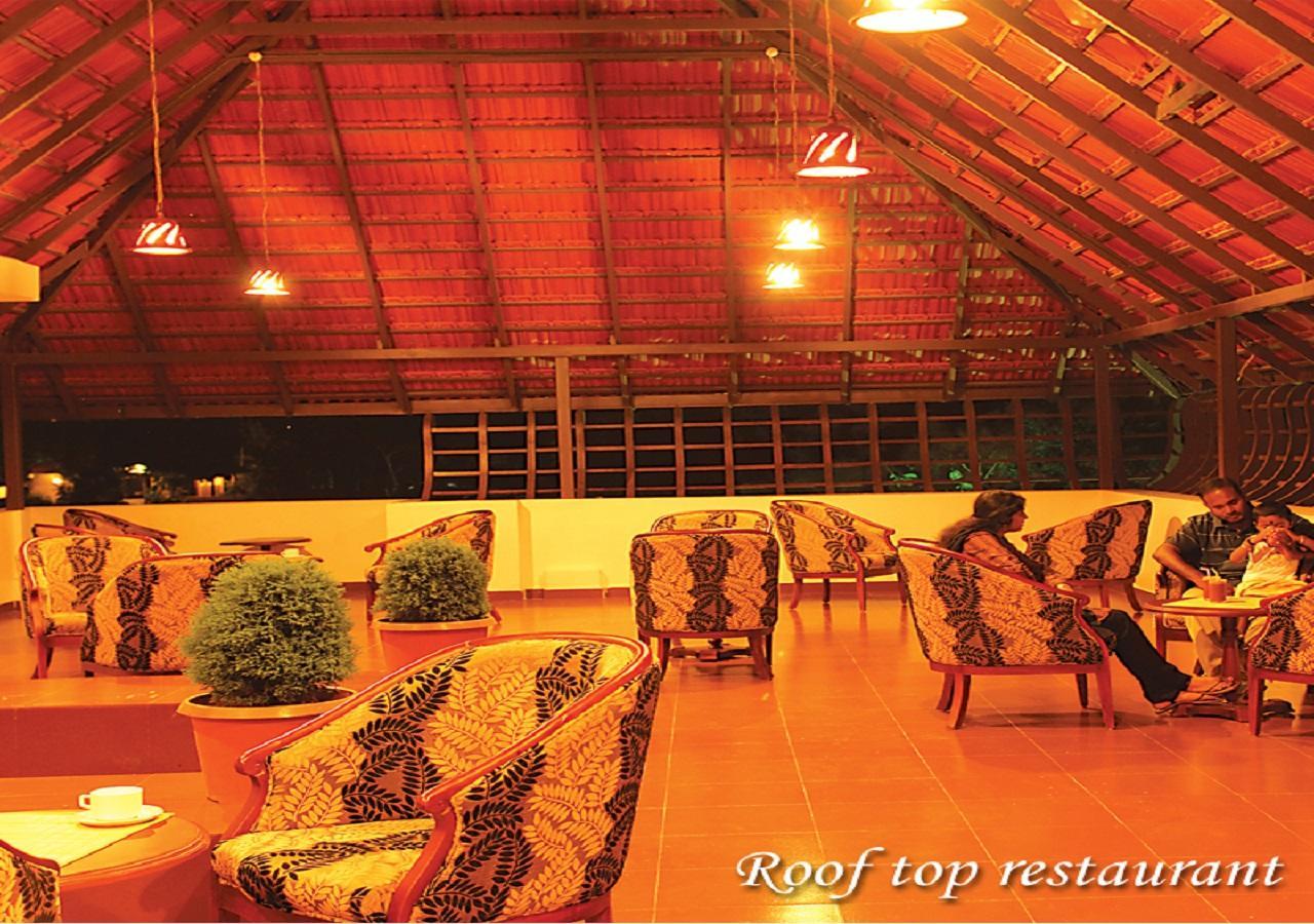 ホテル Grand Thekkady Kumily エクステリア 写真