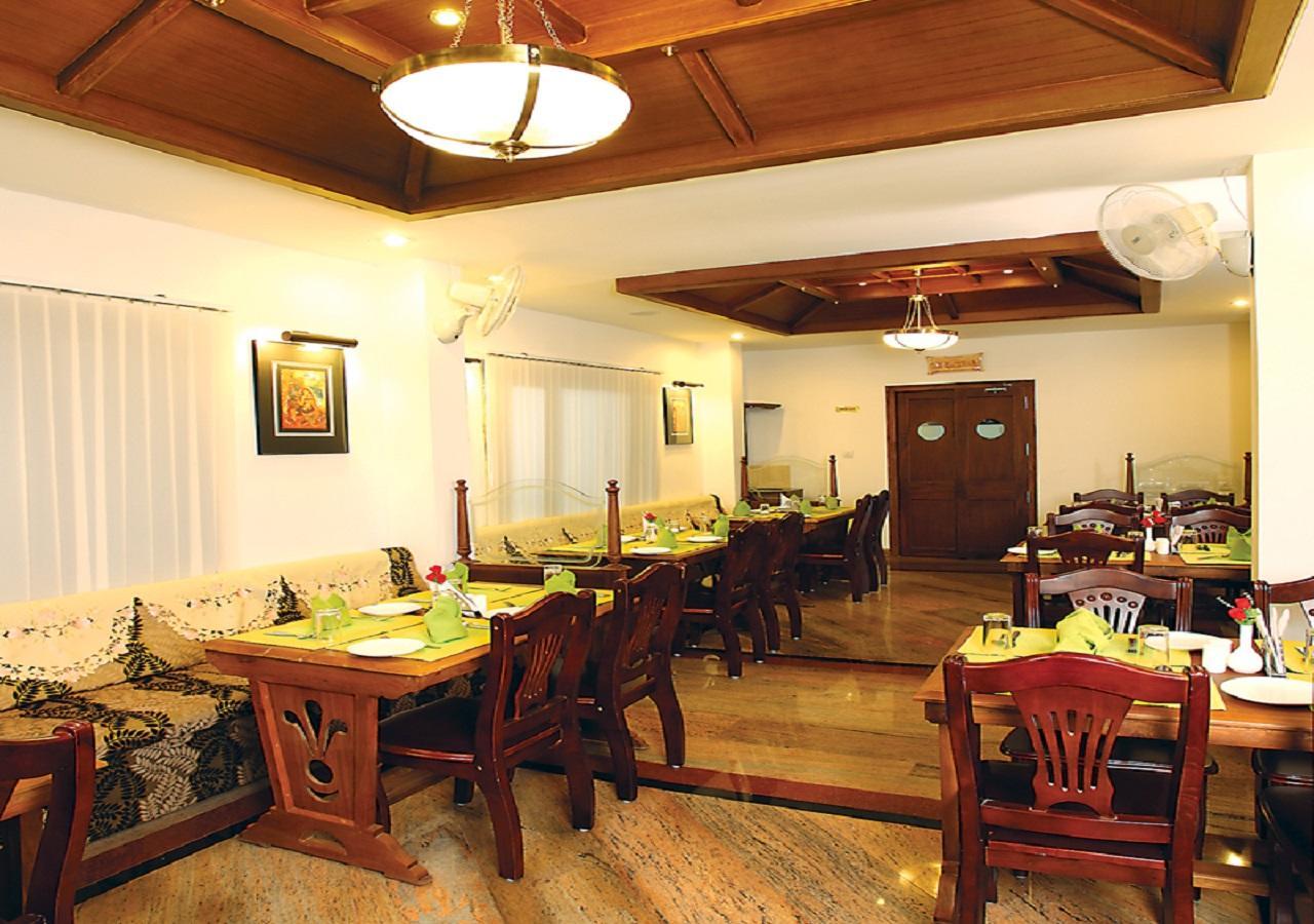ホテル Grand Thekkady Kumily エクステリア 写真
