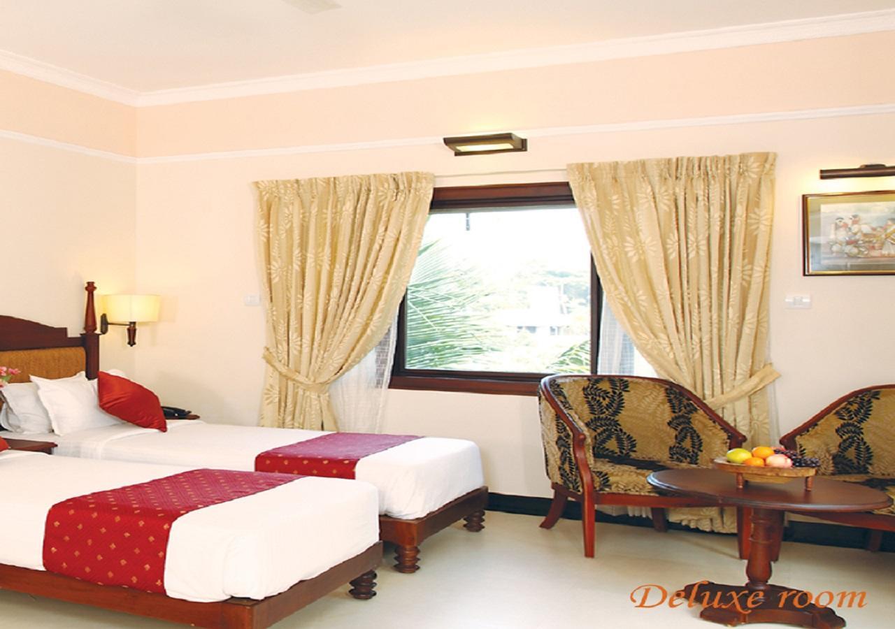 ホテル Grand Thekkady Kumily エクステリア 写真