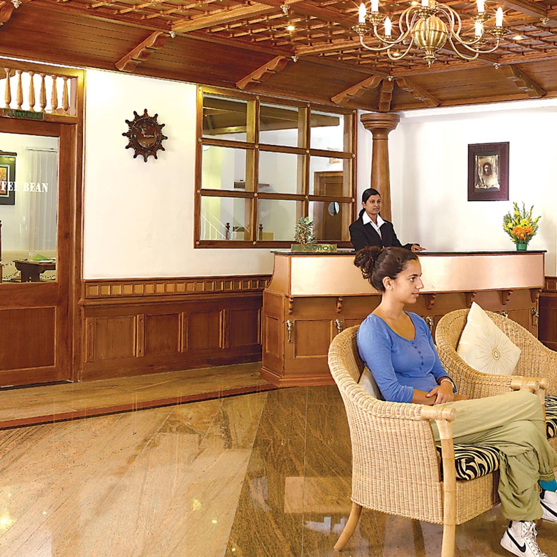 ホテル Grand Thekkady Kumily エクステリア 写真