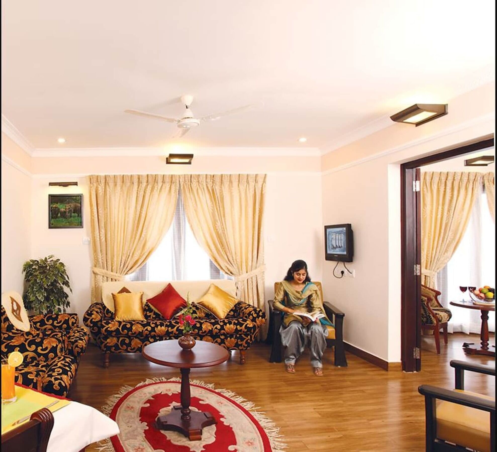 ホテル Grand Thekkady Kumily エクステリア 写真